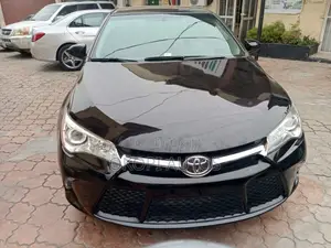 Toyota Camry 2016 Black