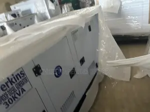 30kva Perkins Soundproof Generator Set