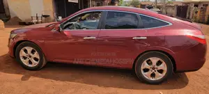 Honda Crosstour 2010 Red