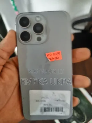 Apple iPhone 15 Pro Max 512 GB Gray