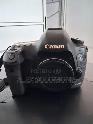 Clean Canon 5d Mark 3 Body