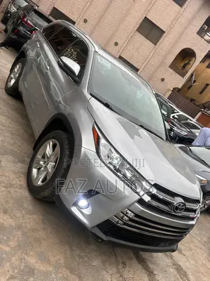 Toyota Highlander Limited Platinum V6 4x4 (3.5L 6cyl 6A) 2016 Silver