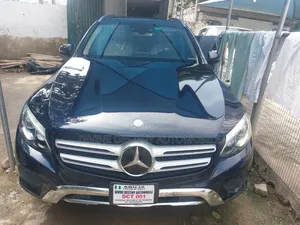 Mercedes-Benz GLC-Class 2016 Blue
