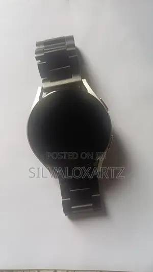 Samsung Galaxy Watch Fe With Extra Chain Strap