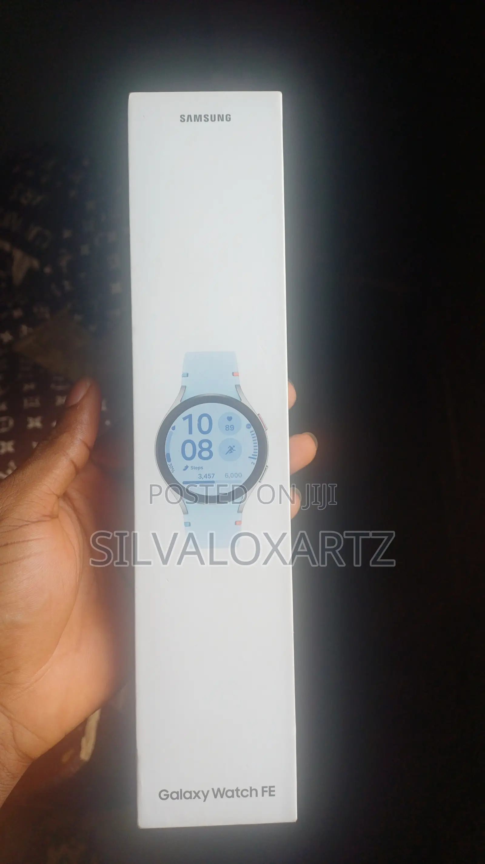 Samsung Galaxy Watch Fe With Extra Chain Strap