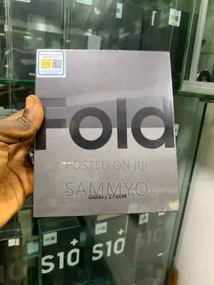 New Samsung Galaxy Z Fold4 256 GB Black