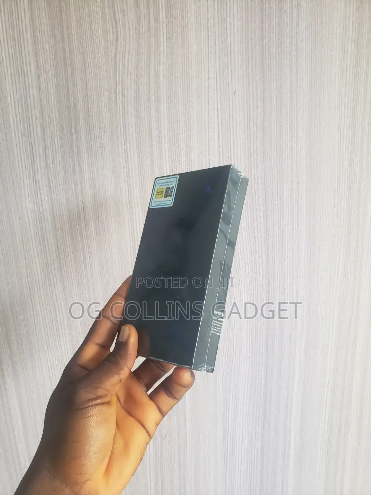 New Samsung Galaxy S22 5G 128 GB Black