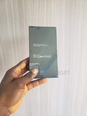 New Samsung Galaxy S22 5G 256 GB Black