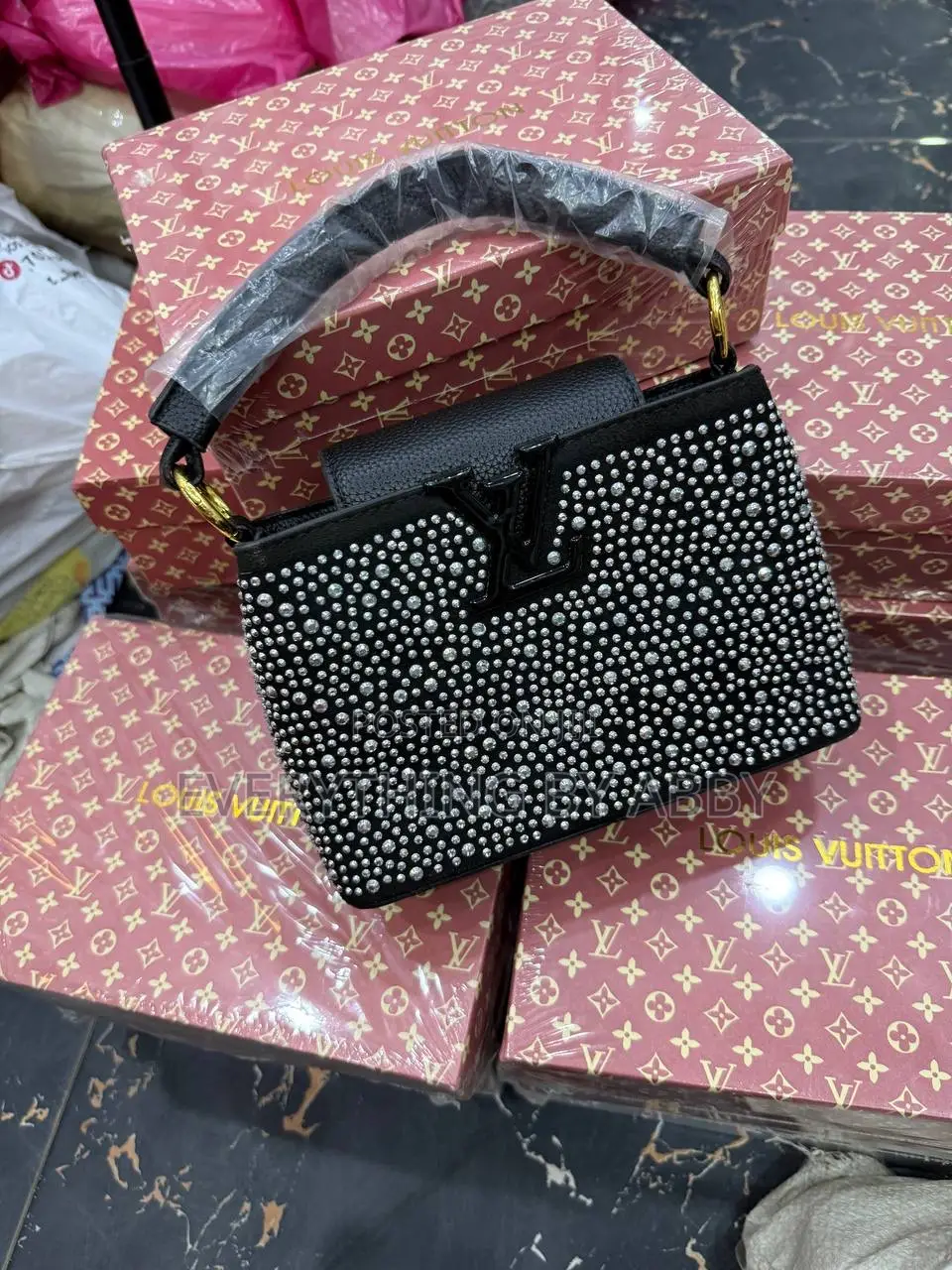 Louis v Bag