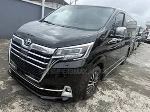 Toyota Granvia 2022 Black