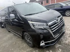 Toyota Granvia 2022 Black
