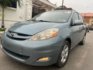 Toyota Sienna 2008 Blue
