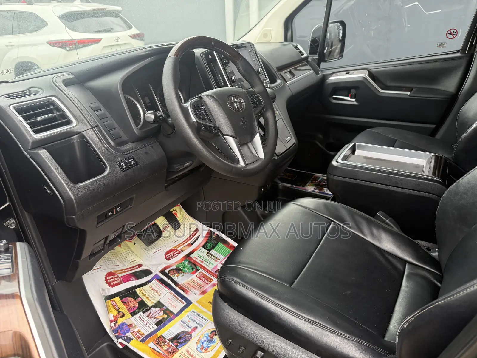 Toyota Granvia 2022 Black