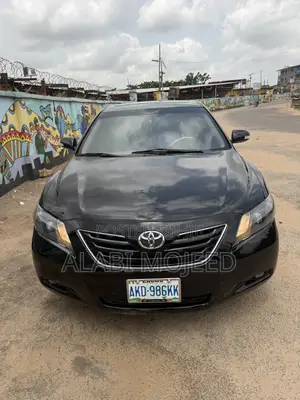 Toyota Camry XLE V6 4dr Sedan (3.5L 6cyl 6AM) 2009 Black