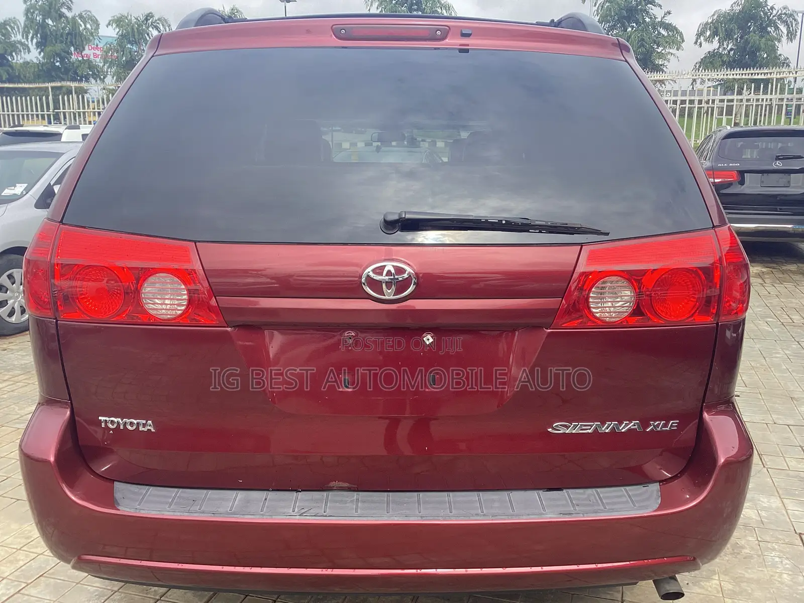 Toyota Sienna XLE 2007 Red