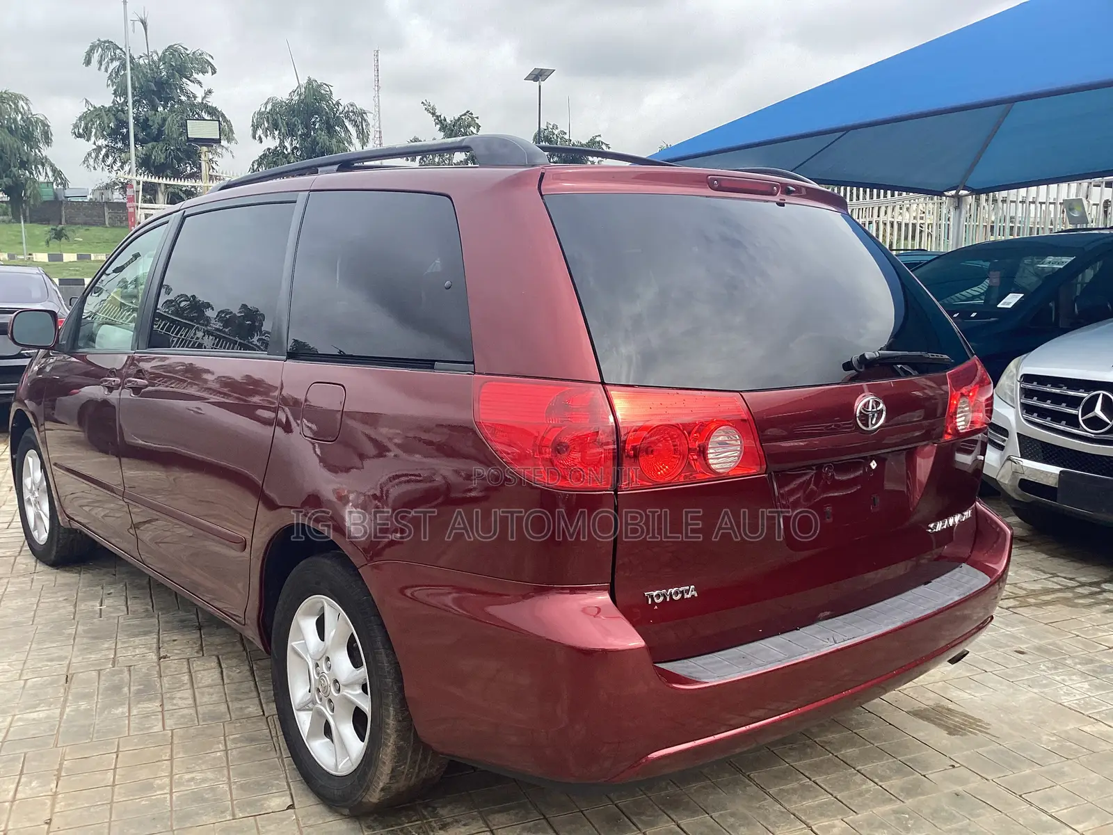Toyota Sienna XLE 2007 Red