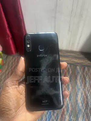 Infinix Hot 8 32 GB Black