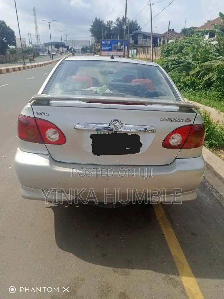 Toyota Corolla 2004 Silver