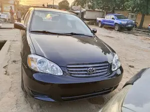 Toyota Corolla LE 2004 Black