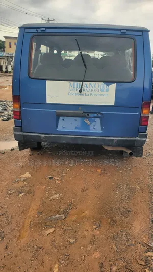 Ford Transit 2005 Blue