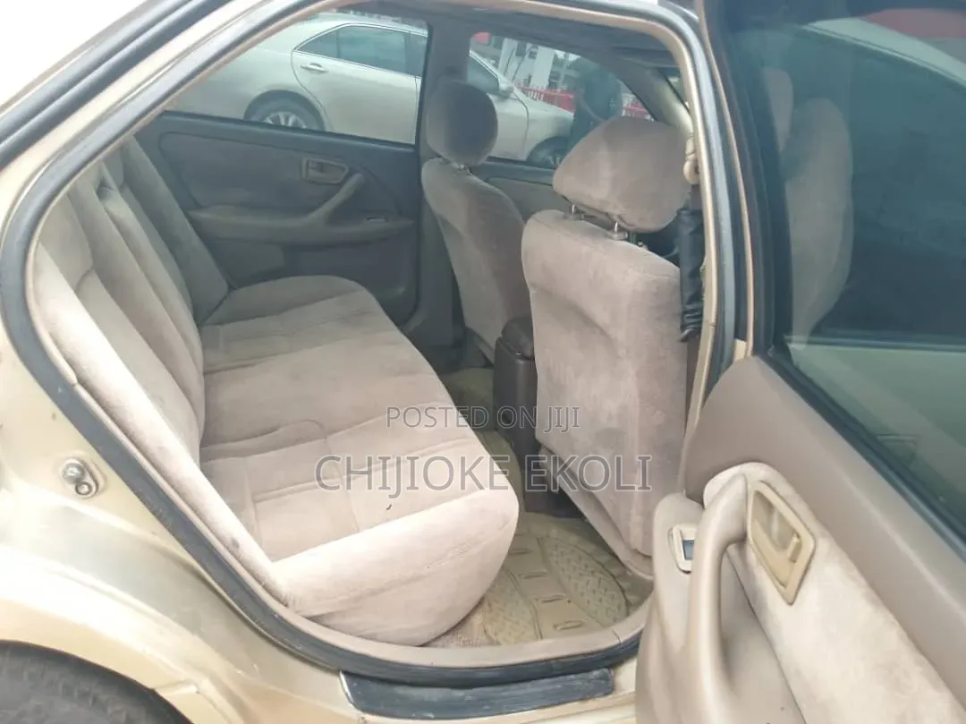 Toyota Camry 2002 Silver