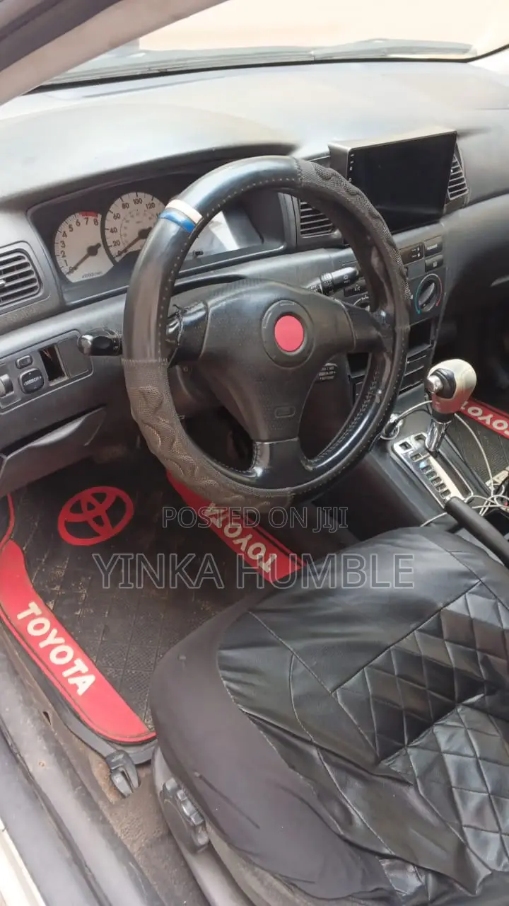 Toyota Corolla 2004 Silver