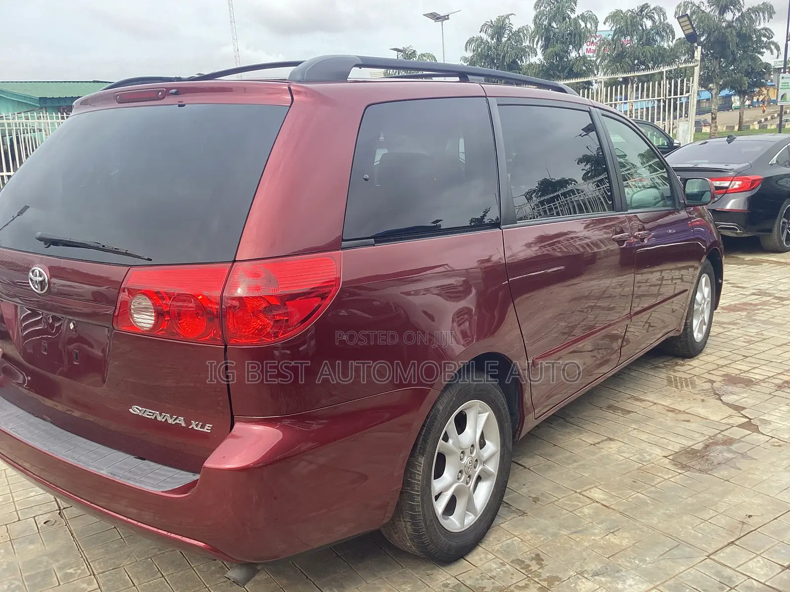 Toyota Sienna XLE 2007 Red
