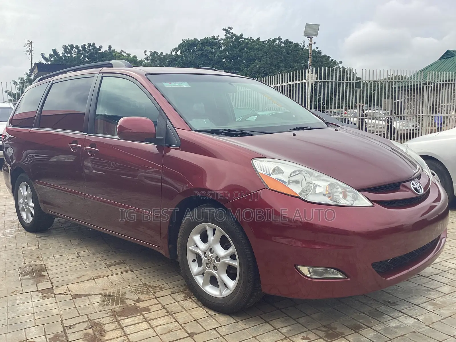 Toyota Sienna XLE 2007 Red