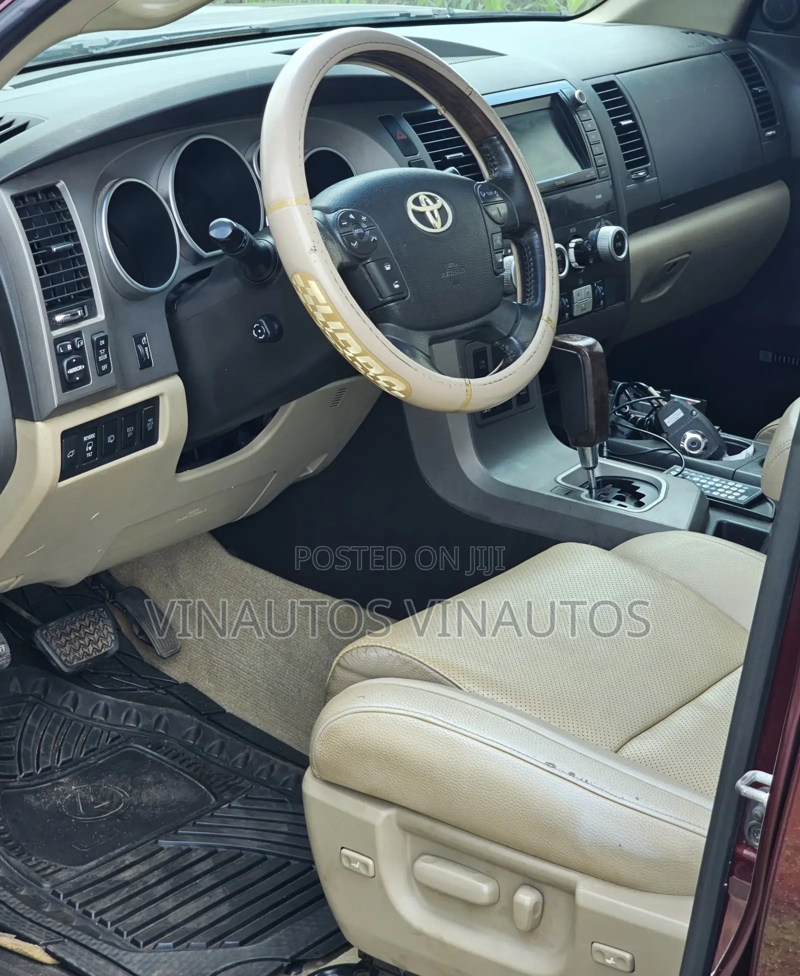 Toyota Sequoia 2011 Maroon