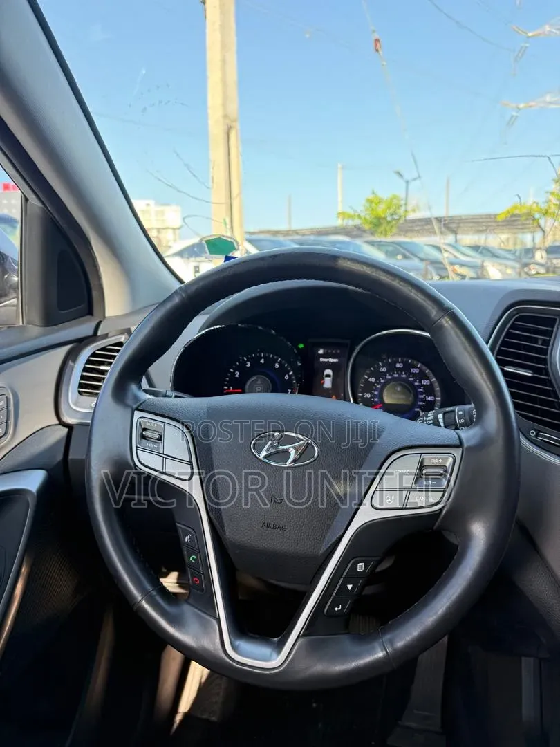 Hyundai Santa Fe 2015 Silver