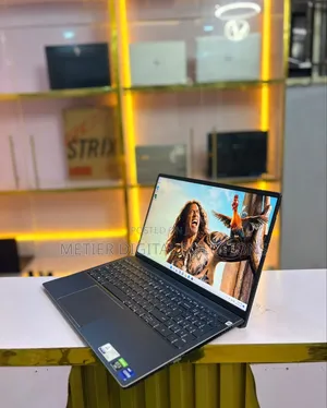 Laptop Dell Vostro 7510 16GB Intel Core i7 SSD 512GB