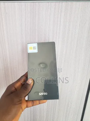 New Samsung Galaxy S20 128 GB Black
