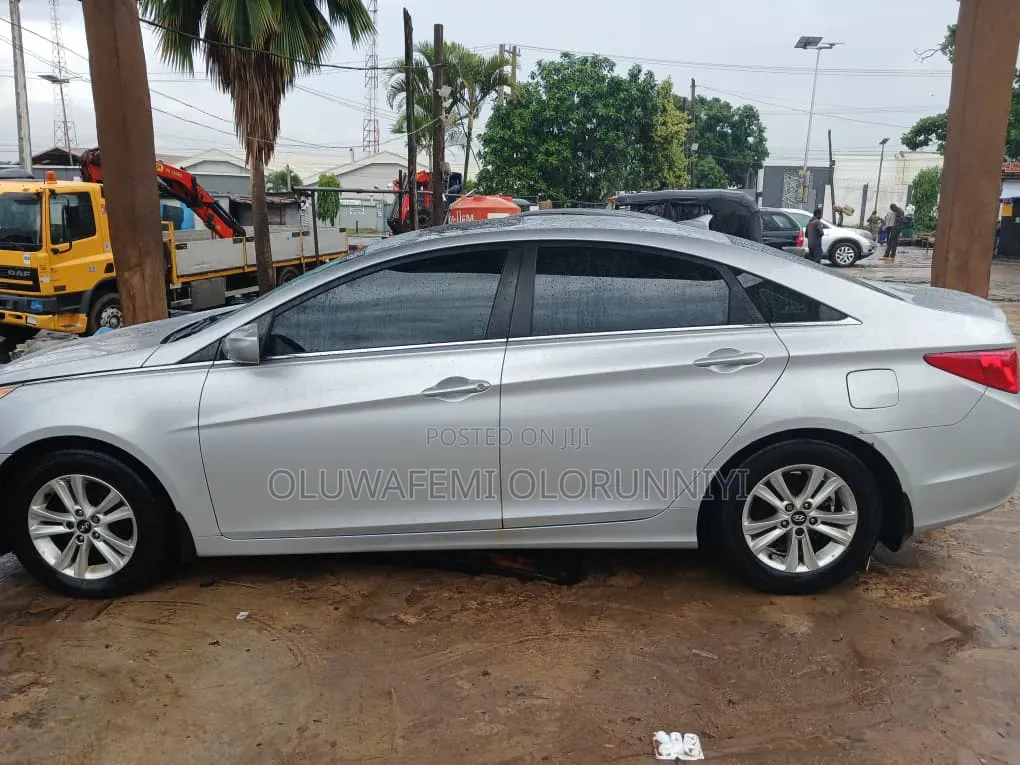 Hyundai Sonata 2012 Silver