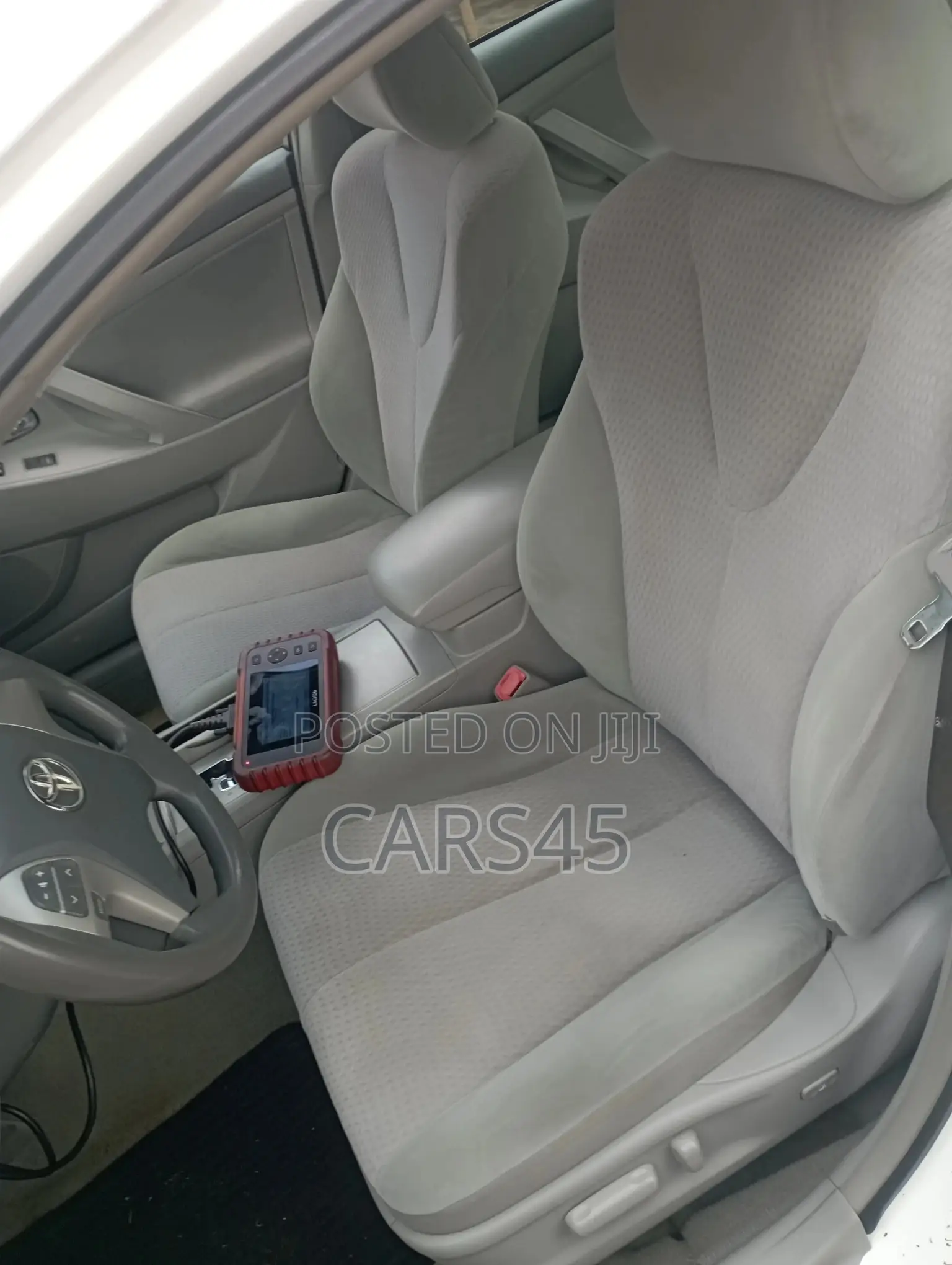 Toyota Camry 2011 White