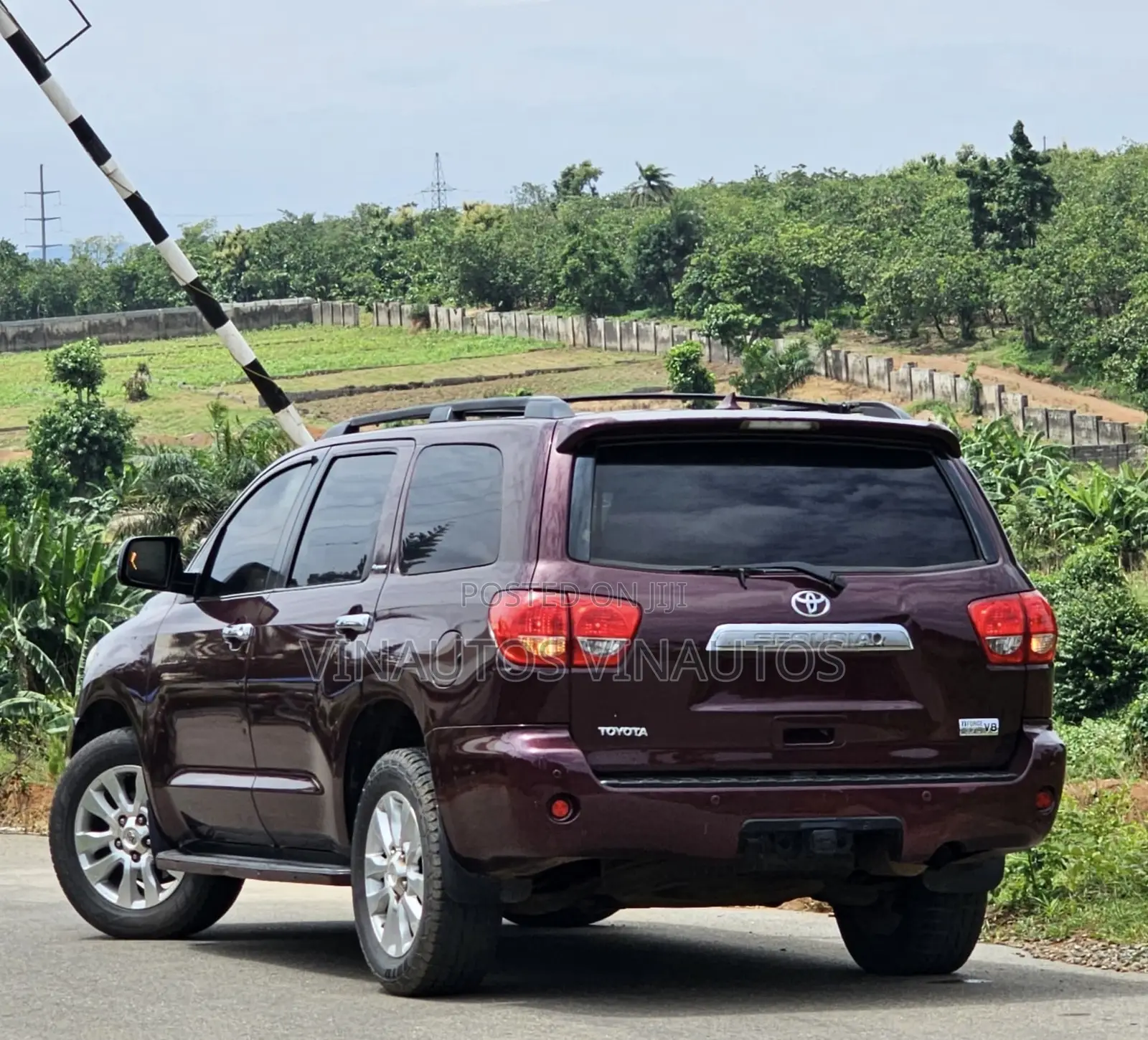 Toyota Sequoia 2011 Maroon