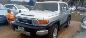 Toyota FJ Cruiser 4x4 Automatic 2009 Silver