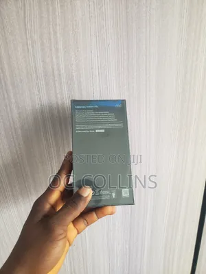 New Samsung Galaxy S10e 128 GB Black