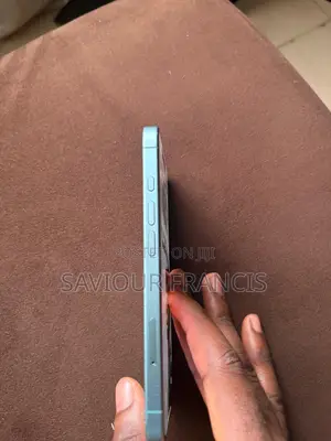 Apple iPhone 16 128 GB Green