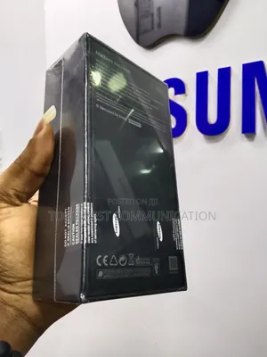 New Samsung Galaxy S10 128 GB Blue