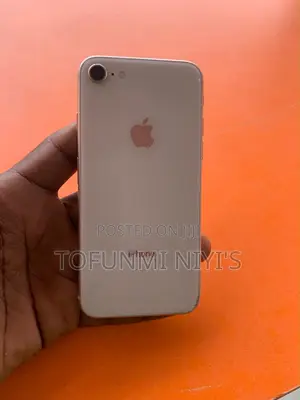 Apple iPhone 8 64 GB Rose Gold