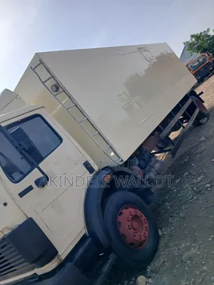Mercedes Benz Container Truck