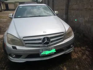 Mercedes-Benz C300 2009 Silver