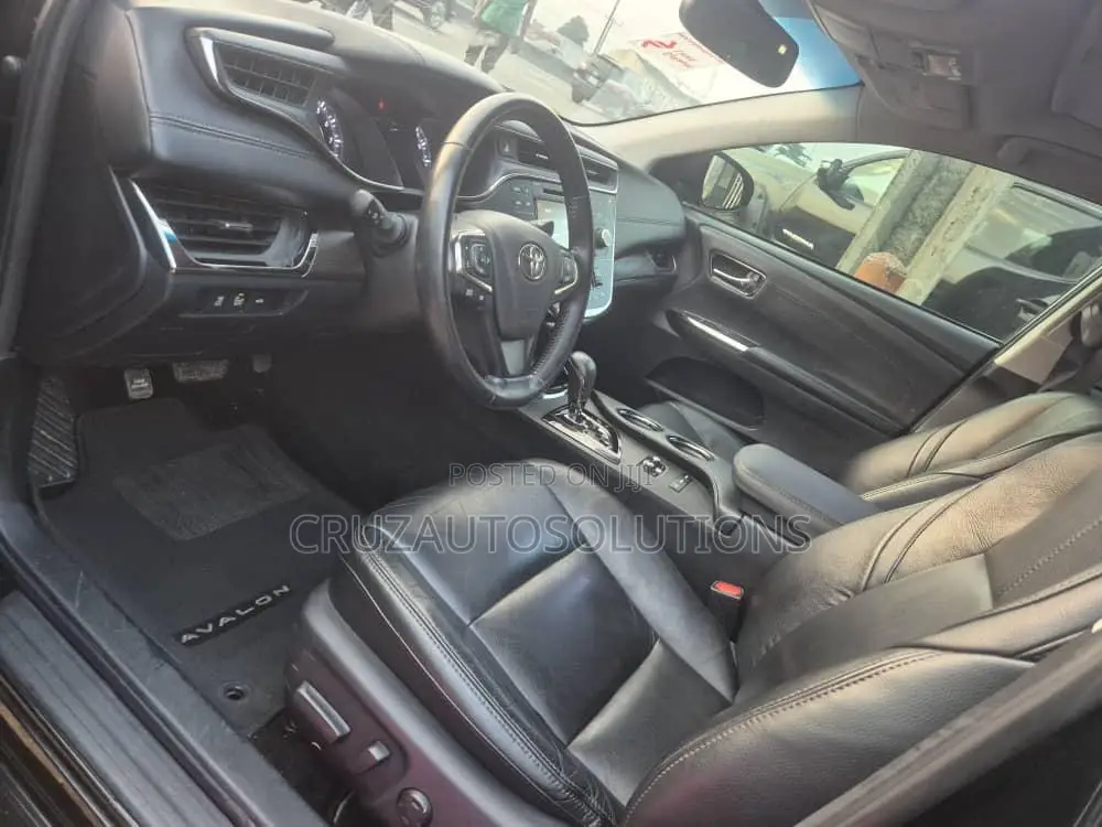 Toyota Avalon 2016 Black