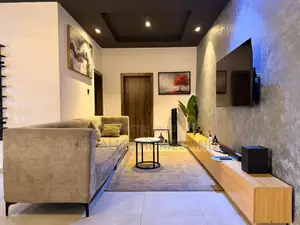 L&L Urban Suites Us12 2 Bedroom Apartment In Surulere, Lagos