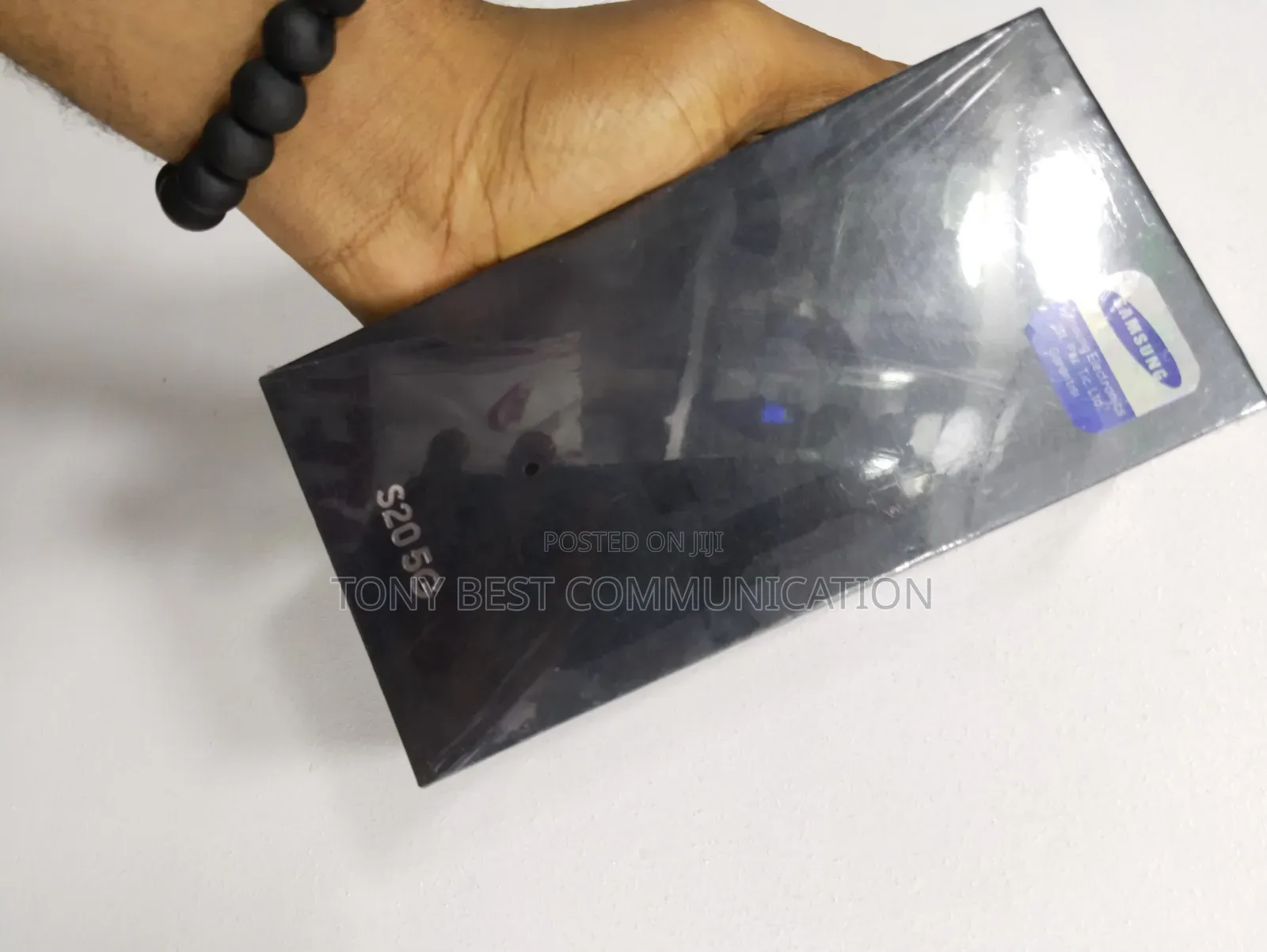New Samsung Galaxy S20 128 GB Black