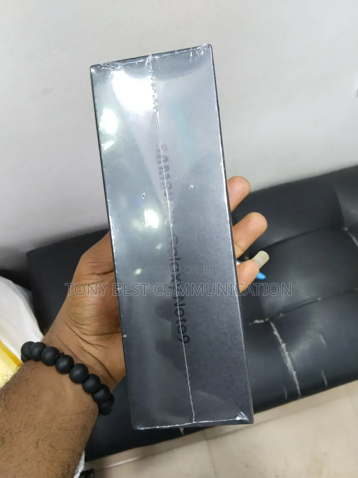 New Samsung Galaxy S20 128 GB Black
