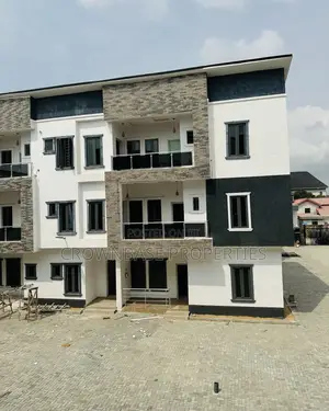 2bdrm Apartment in Ilaje / Lekki for sale