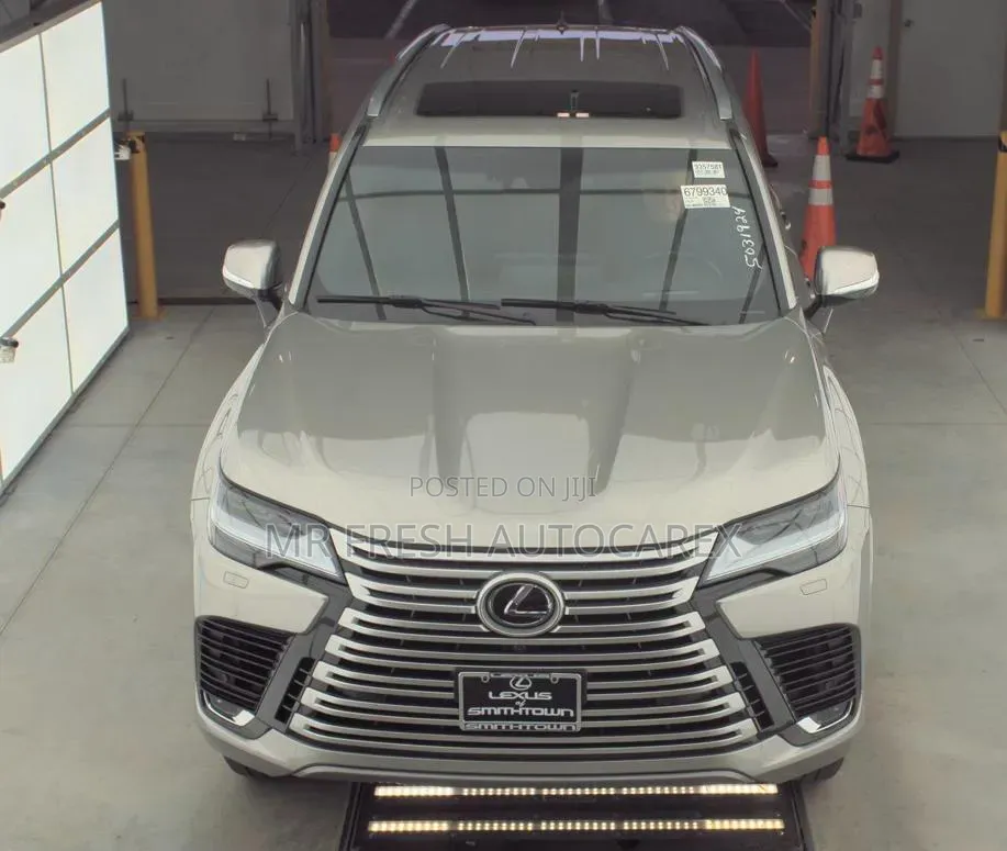 Lexus LX 2023 Gray