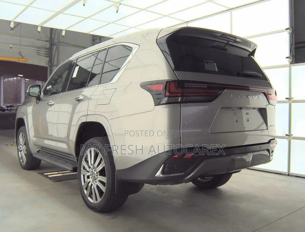 Lexus LX 2023 Gray