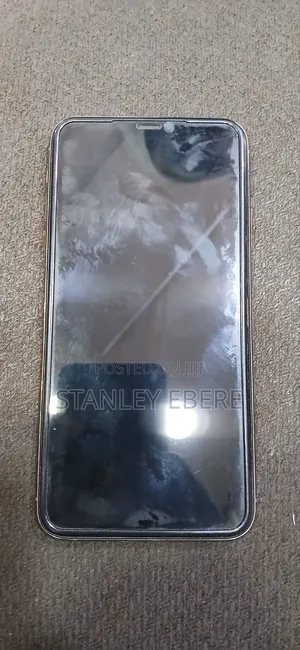 Apple iPhone 11 64 GB Gold